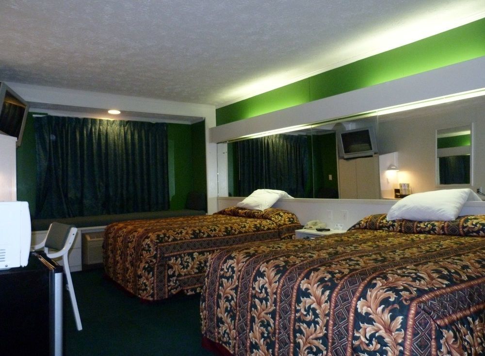 Holiday Lodge - Greensboro/Lake Oconee Bagian luar foto