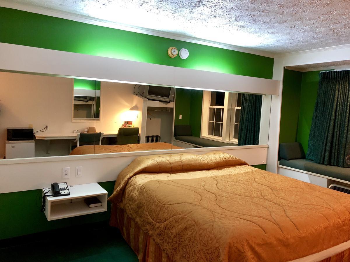 Holiday Lodge - Greensboro/Lake Oconee Bagian luar foto